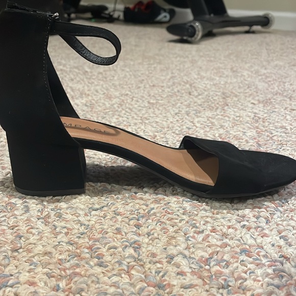 Rampage Open-Toed Felt Black Heels - Picture 4 of 4